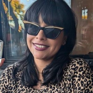 Meet your Posher, Angelica